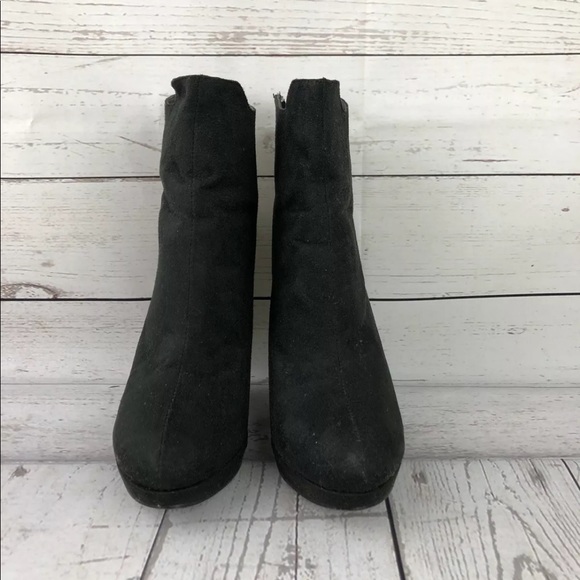 ❤️Forever21 Black Classic Faux Suede Boot Heel - Picture 2 of 4